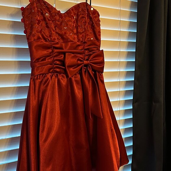 NWT Size 5/6 Ruby colored strapless formal dress - Picture 3 of 13